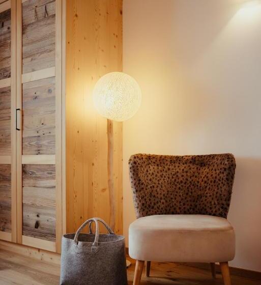 Апартаменты 1 Спальня с Видом, Villa Flora Mountain Lodges