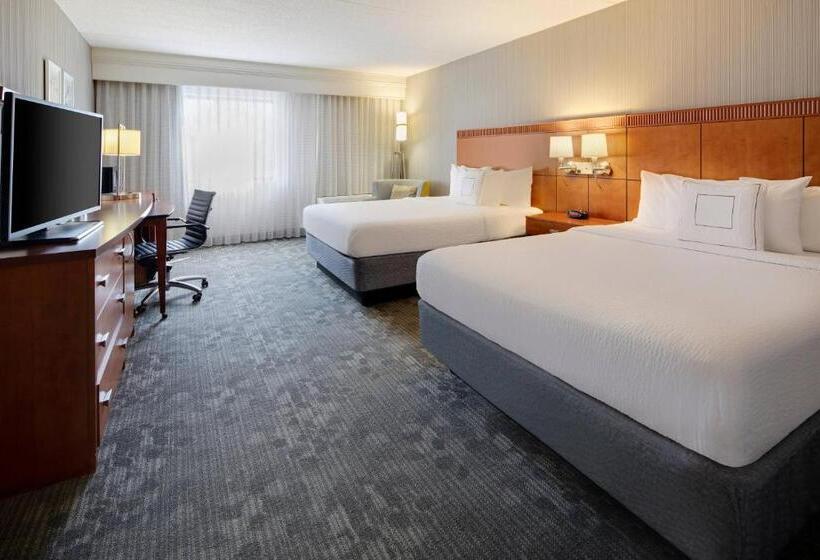 Номер Стандарт, Courtyard Cleveland Beachwood