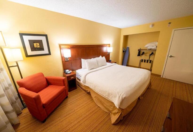 스위트 킹사이즈 침대, Iowa Inn Bettendorf Quad Cities