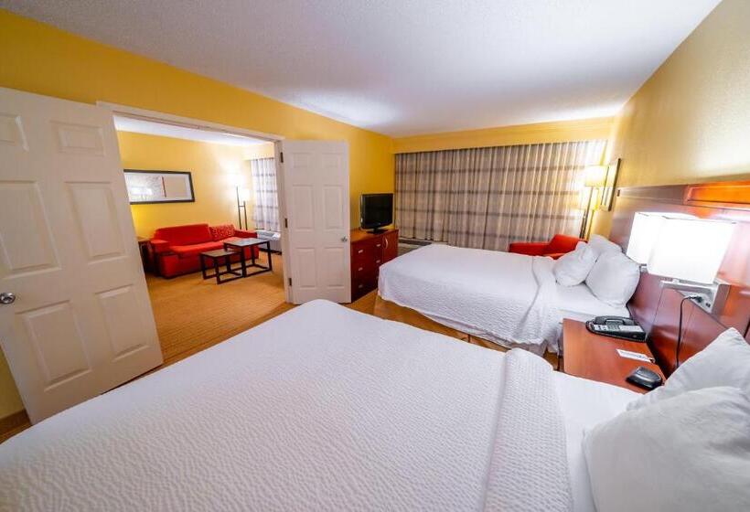 스위트 퀸침대, Iowa Inn Bettendorf Quad Cities