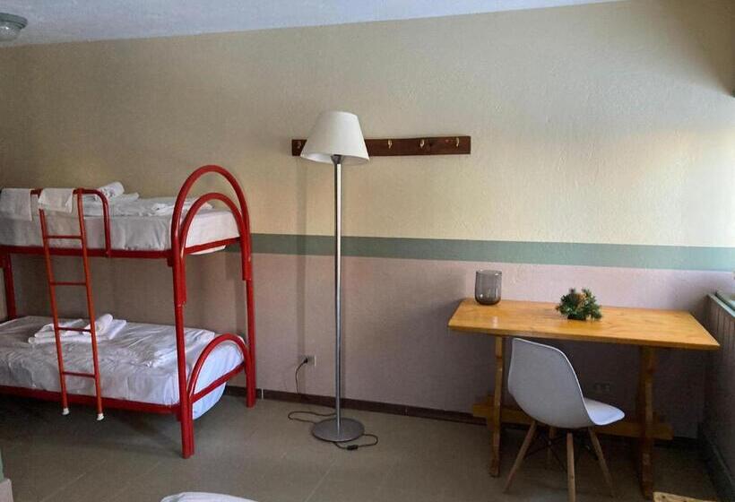 اتاق استاندارد چهار تخته, Chalet Capannina
