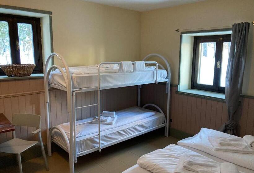 اتاق استاندارد چهار تخته, Chalet Capannina