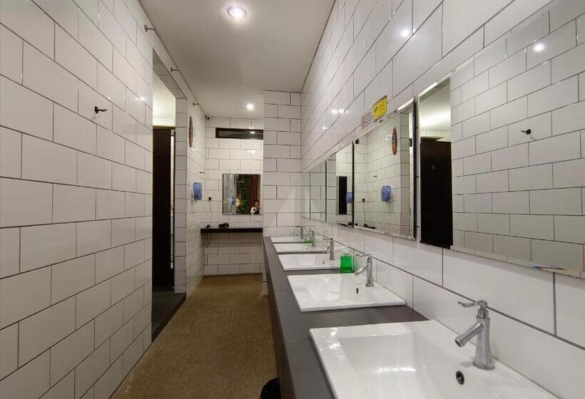 Студия Deluxe, Beds In Garden Hostel Sdn Bhd
