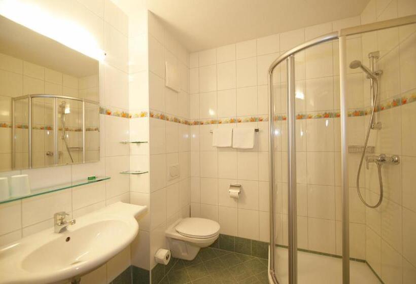 Family Suite, Blasiwirt