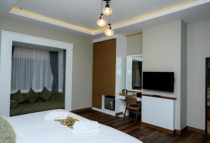 Номер Deluxe Кровать Кинг, Rnana Grand