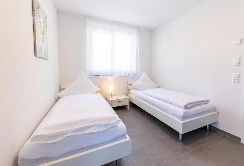 Апартаменты 3 Спальни, Braviscasa   Ferienresidenz Bärenhof Titisee