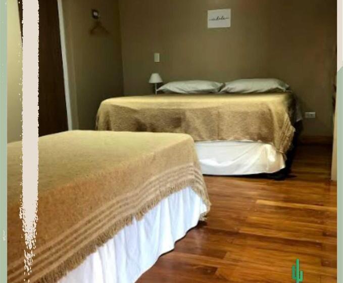 Семейный Номер, Caminos Hostal