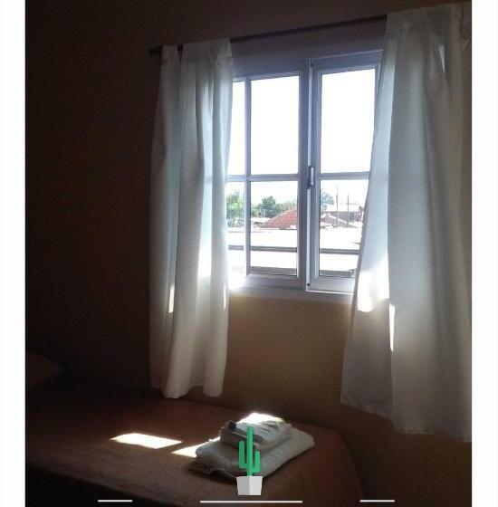 Номер Стандарт Трехместный, Caminos Hostal
