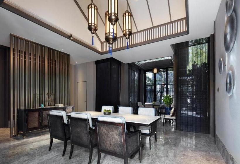 Вилла 3 Спальни, Song Hotel Kunming Dianchi
