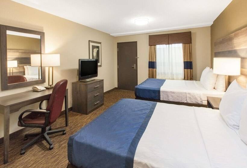 스탠다드 룸 더블 침대 2개, Baymont By Wyndham Downtown Detroit