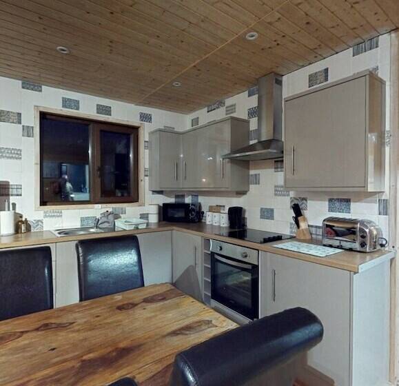 Апартаменты Комфорт 1 Спальня, Lakeside Fishing Lodges