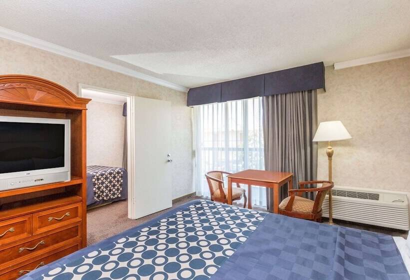 Люкс, Days Inn By Wyndham Los Angeles Lax/venicebch/marina Delray