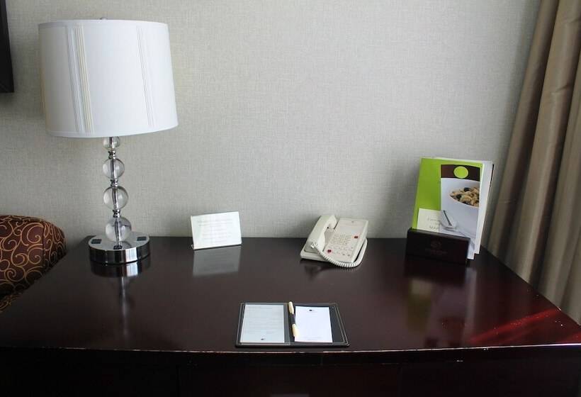 Люкс, Doubletree Suites By Hilton Dayton   Miamisburg