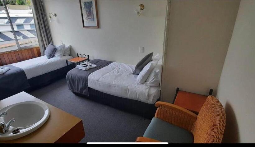 家庭间, Mt Lyell Motor Inn