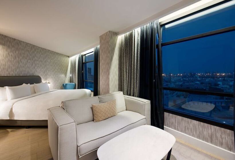 سوییت جونیور, Radisson Blu Hotel Casablanca City Center