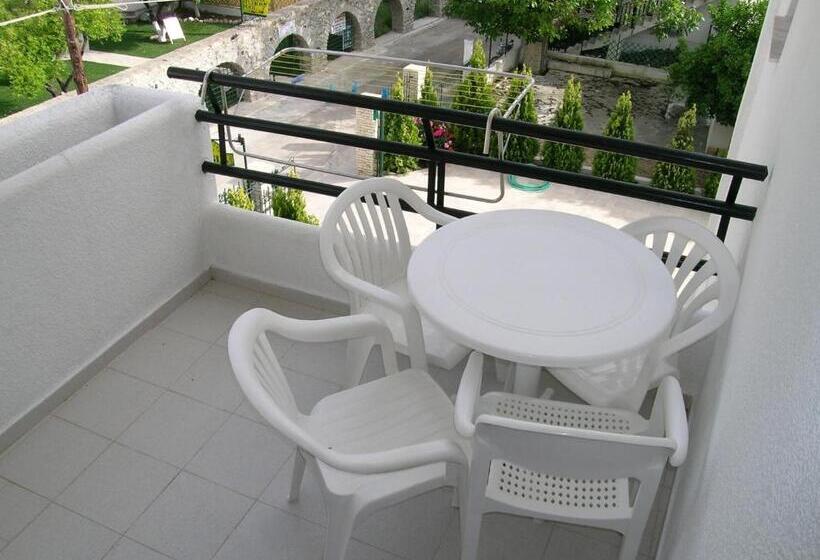 Студия Стандарт, Kamares Apartments εε