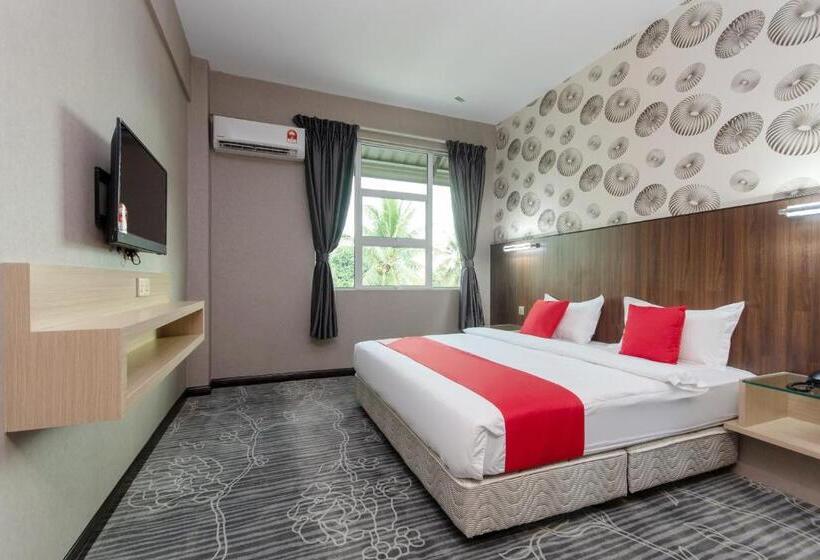 Номер Deluxe Кровать Кинг, Regent Hotel By Oyo Rooms