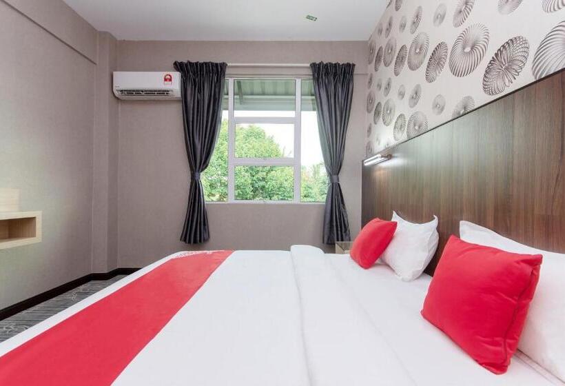 Номер Deluxe Кровать Кинг, Regent Hotel By Oyo Rooms