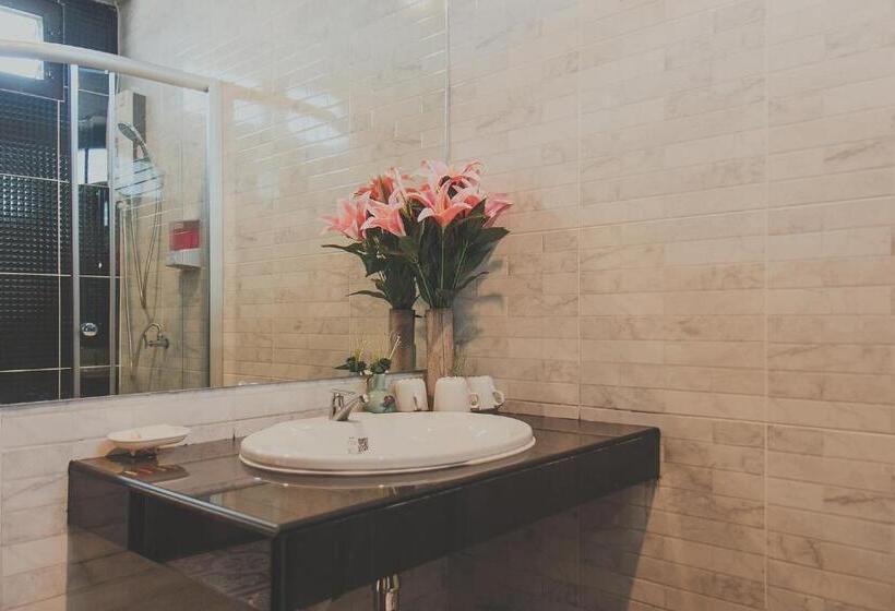 اتاق استاندارد با سرویس بهداشتی مشترک, Chill Vibe Hostel
