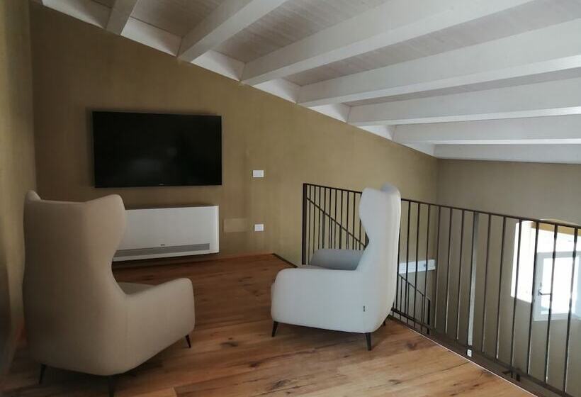 Люкс с Балконом, Ballium Luxury Relais