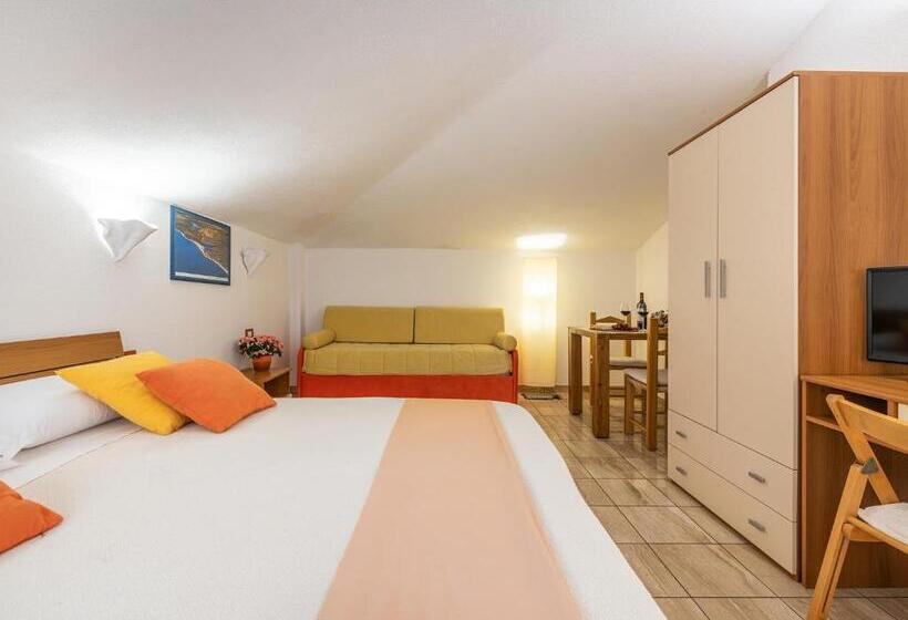 اتاق استاندارد, Bed And Breakfast Dorgali