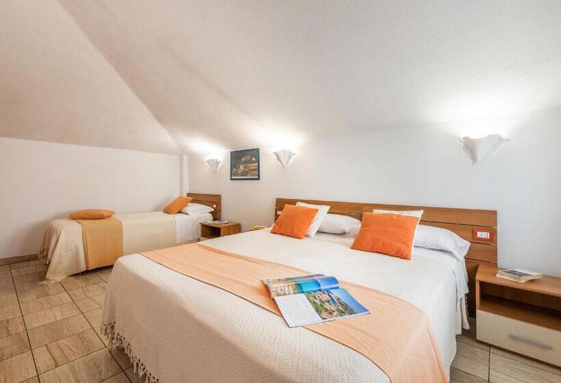اتاق استاندارد سه نفره, Bed And Breakfast Dorgali