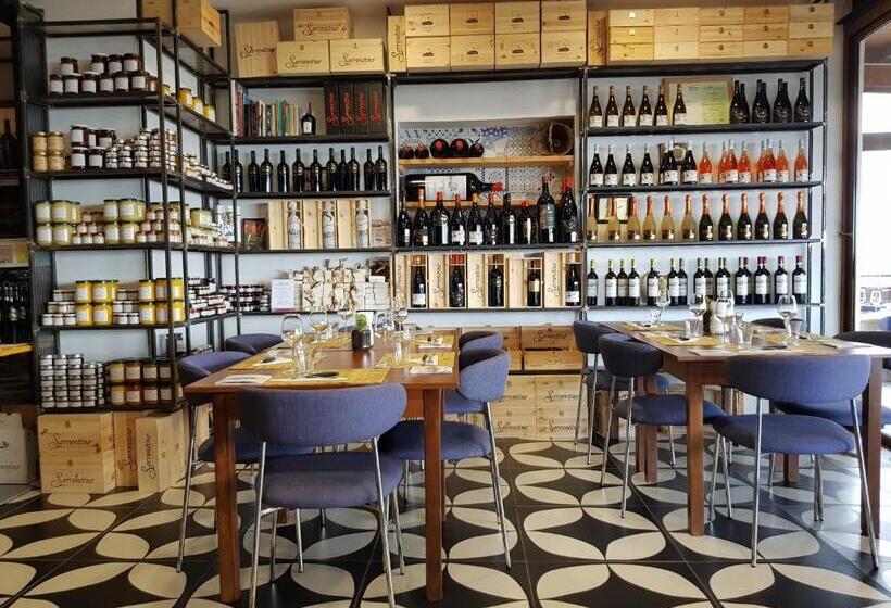Студио Стандарт с Видом, Vesuvio Inn Bed & Wine Experience