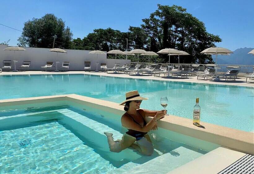 Полулюкс, Vesuvio Inn Bed & Wine Experience