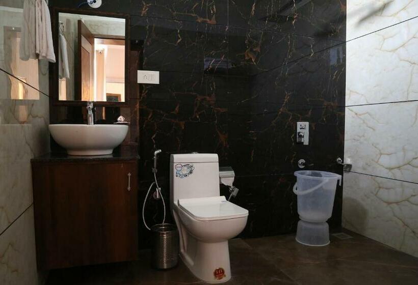 小室, Amar Bagh Resort