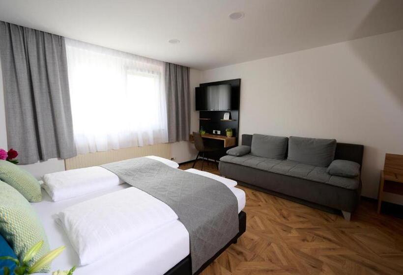 Номер Стандарт Вид на Сад, Laudach Inn