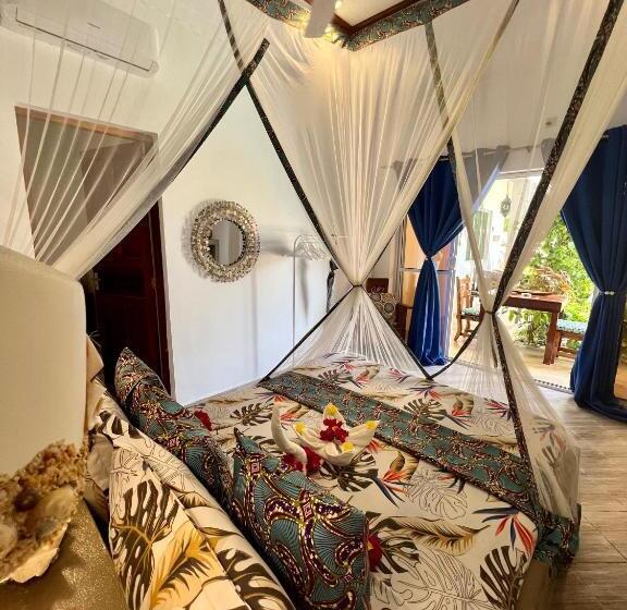 آپارتمان 1 خوابه با چشم‌انداز استخر, Gadea Boutique Hotel& Gadea Garden Italian Restaurant