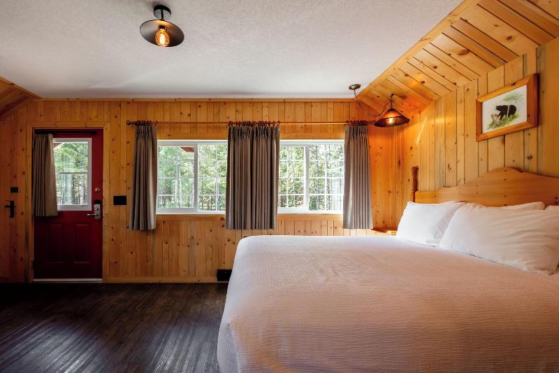 오두막, Pine Bungalows