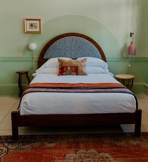 Suite, The Frenchmen New Orleans By Kasa