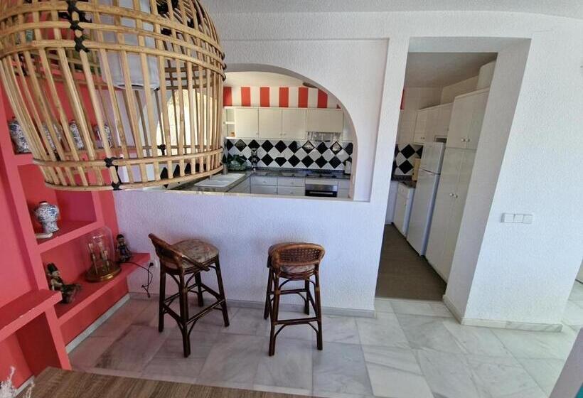 سوییت با چشم‌انداز دریا, Condesa Del Mar Adults Only