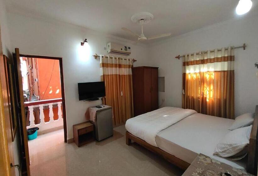 带阳台的豪华间, Candolim Beach Vaddo 15