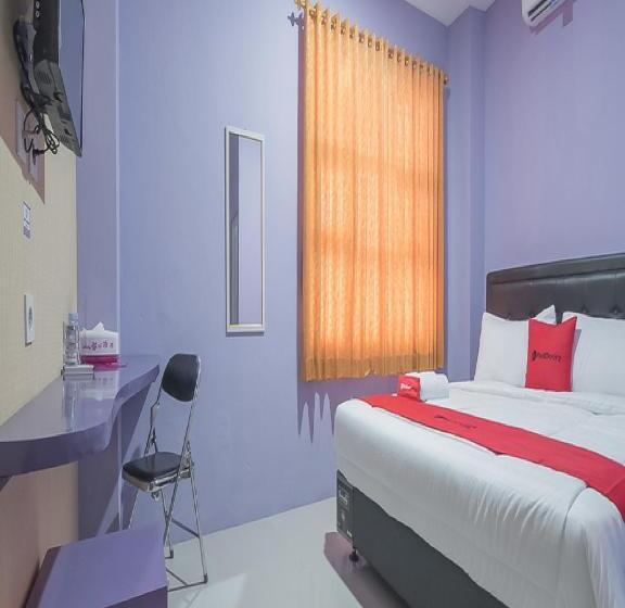 Номер Стандарт, Reddoorz @ Gatot Subroto Street Bandung 3