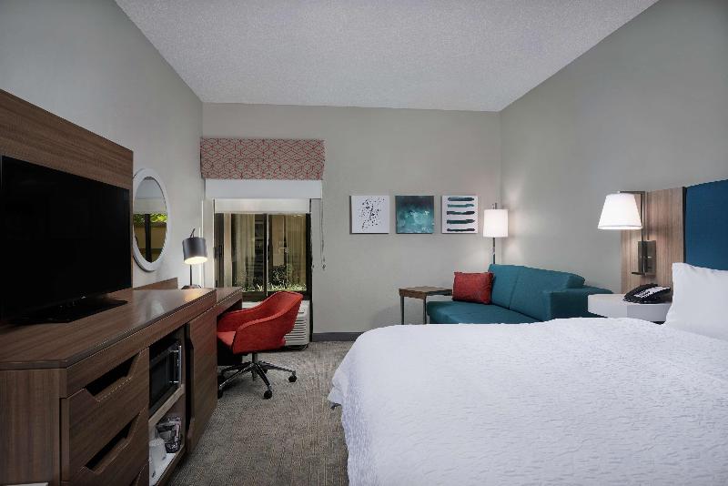 스탠다드 스튜디오 킹침대, Hampton Inn   Jupiter/juno Beach