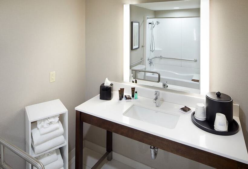 Номер Deluxe Адаптированный для Инвалидов, Wingate By Wyndham St. Clairsville/wheeling