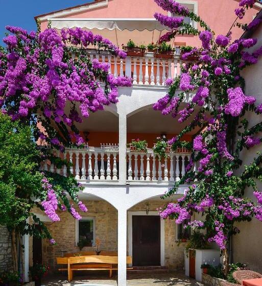 Апартаменты 1 Спальня, Apartments Salčinović