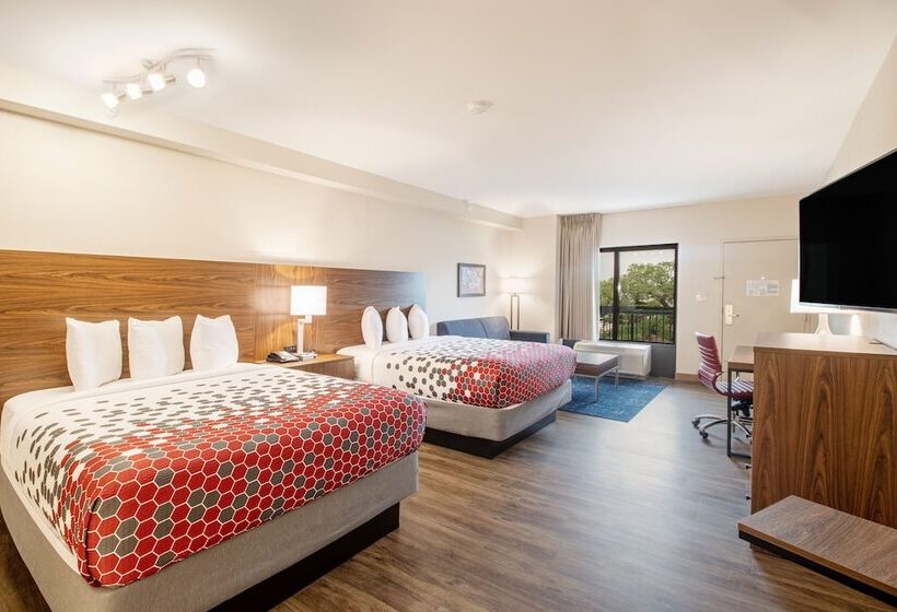 Люкс, Econo Lodge Inn & Suites Foleynorth Gulf Shores