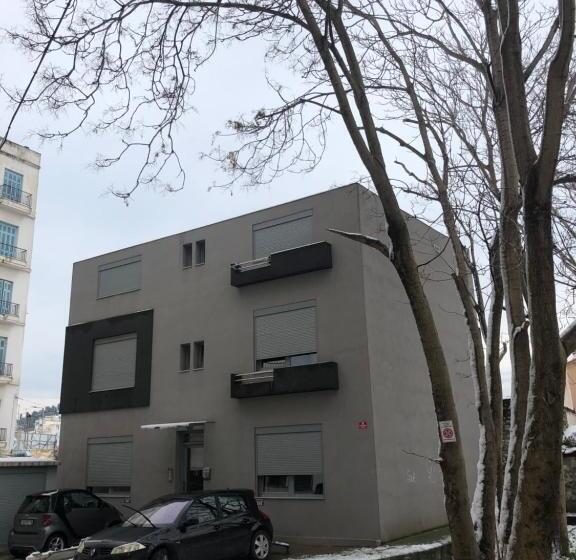 标准工作室, Roomotel Apartments