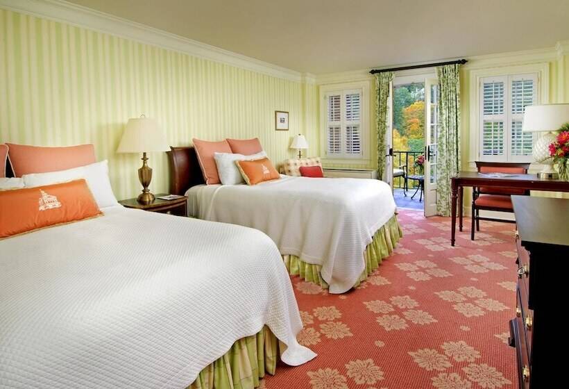 디럭스 룸, The Omni Homestead Resort & Spa