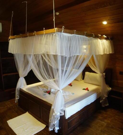 Трехместный Номер Deluxe Вид на Море, Turtle Bay Beach Resort