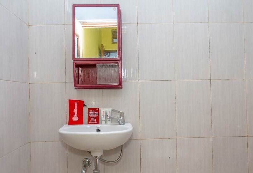 Номер Стандарт, Reddoorz Syariah @ Puri Kalijaga Street