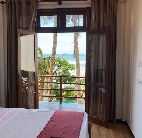 豪华海景房带阳台, Ocean Breeze Villa