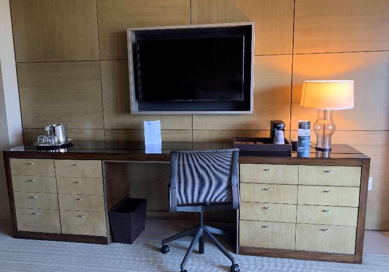 장애인을 위한 스탠다드 룸, La Jolla Curio Collection By Hilton