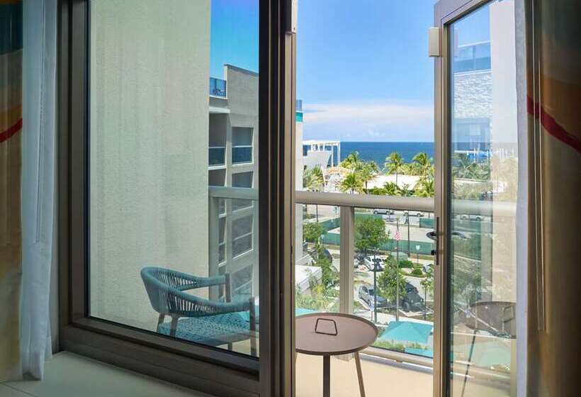 스탠다드 룸 킹사이즈 침대, La Jolla Curio Collection By Hilton