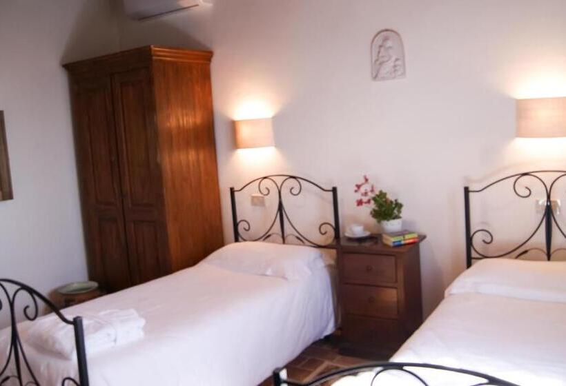 Дом 2 Спальни, Borgo Cortinova Marrocco