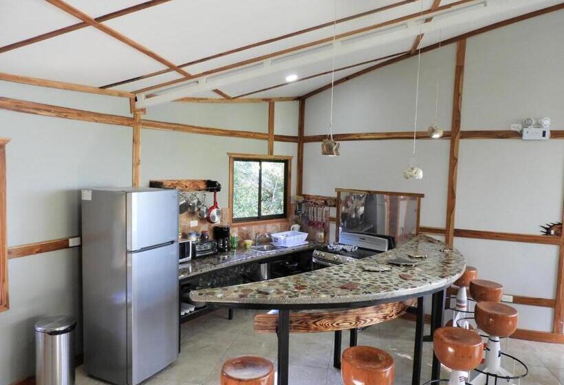 Дом 3 Спальни, Moon Wonders Vacation House