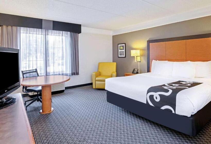 اتاق لوکس با تخت بزرگ, La Quinta By Wyndham Houston West Park 10